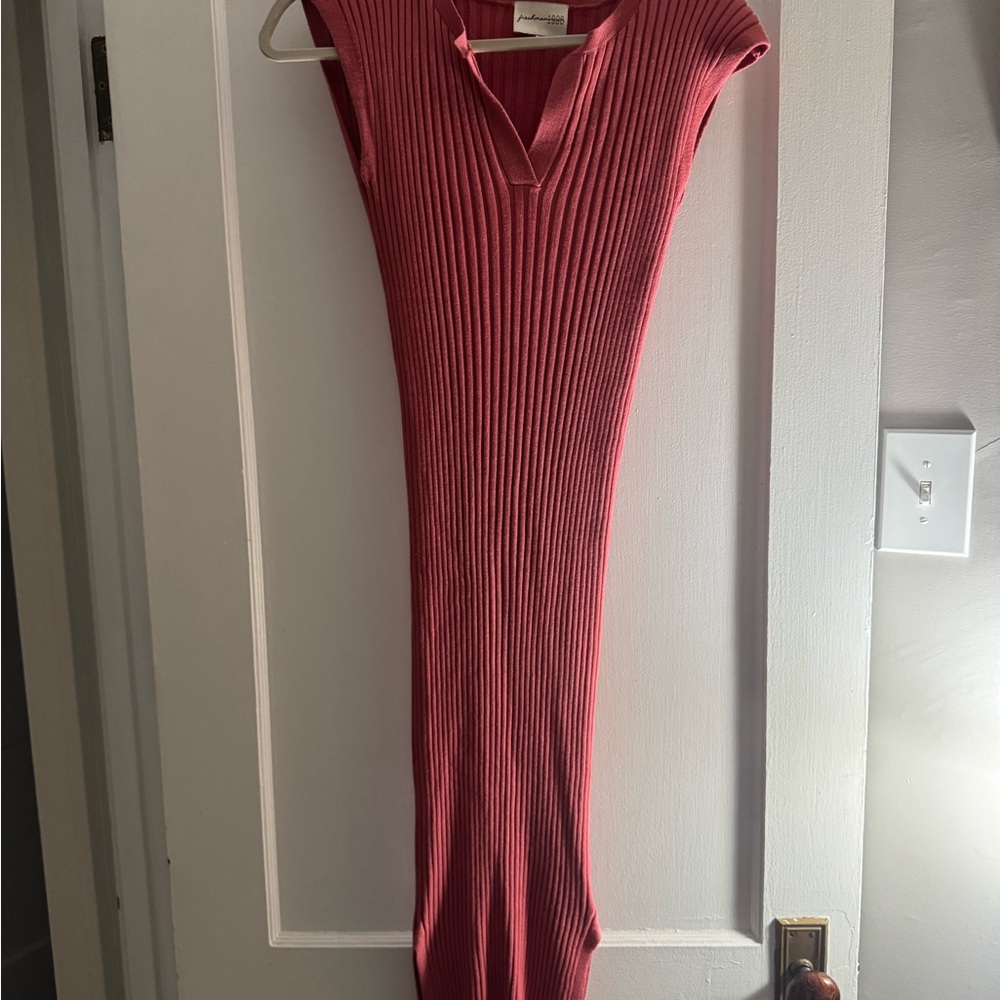 Ribbed Maxi Dress in Dusty Rose - Sleeveless V-Neck